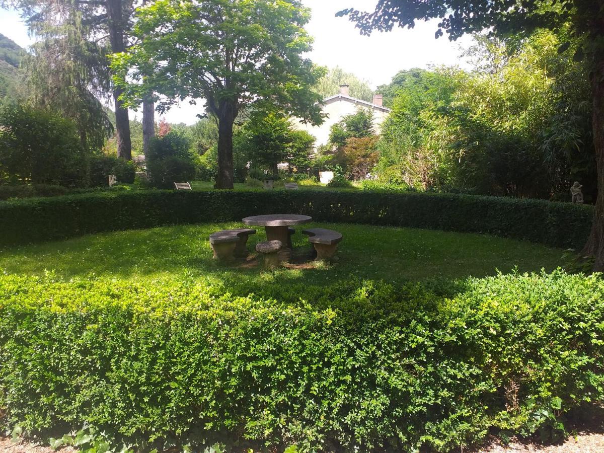 Le Jardin Secret Bed and Breakfast Saint-Antonin Eksteriør billede