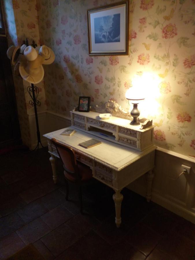 Le Jardin Secret Bed and Breakfast Saint-Antonin Eksteriør billede